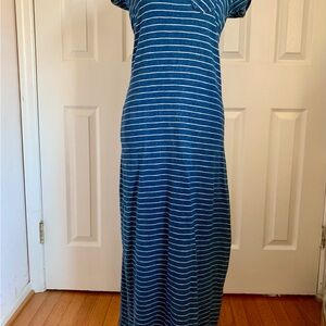 Orvis XS Maxi Dress Blue White Striped 100% Cotton Knit Short Sleeve Pocket
